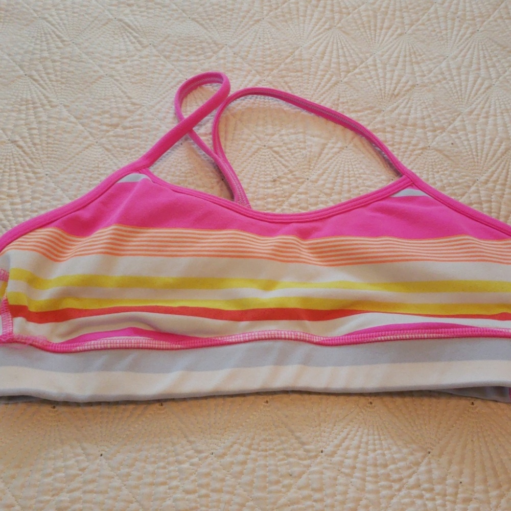 Lululemon size 6 striped sports bra
